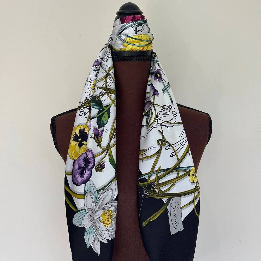 Display #1 Gucci Scarf Flora Infinity Print White Silk Scarf Wrap